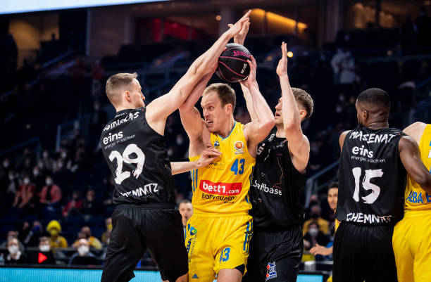 我可以帮你 我可以帮你