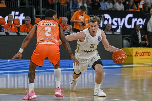 烈的竞争性 烈的竞争性